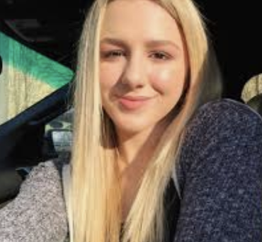 Chloe S., Chicago, Illinois